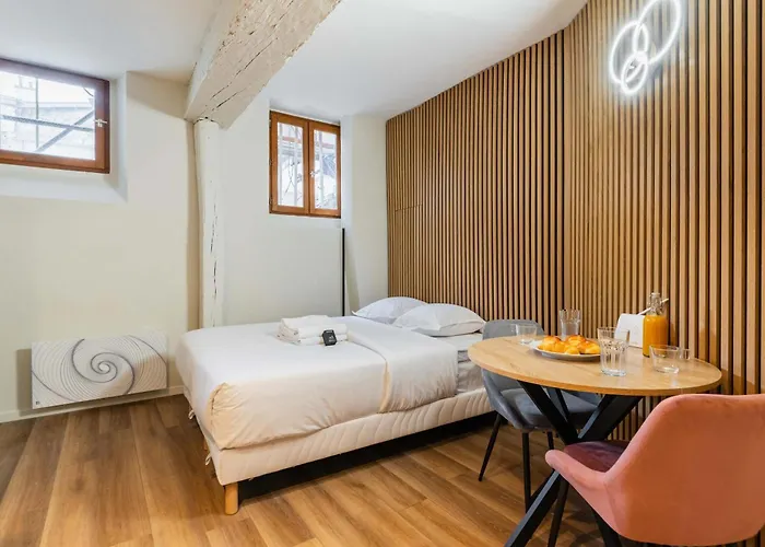 Studio Charmant Ile Saint Louis Paris 4 - 2P